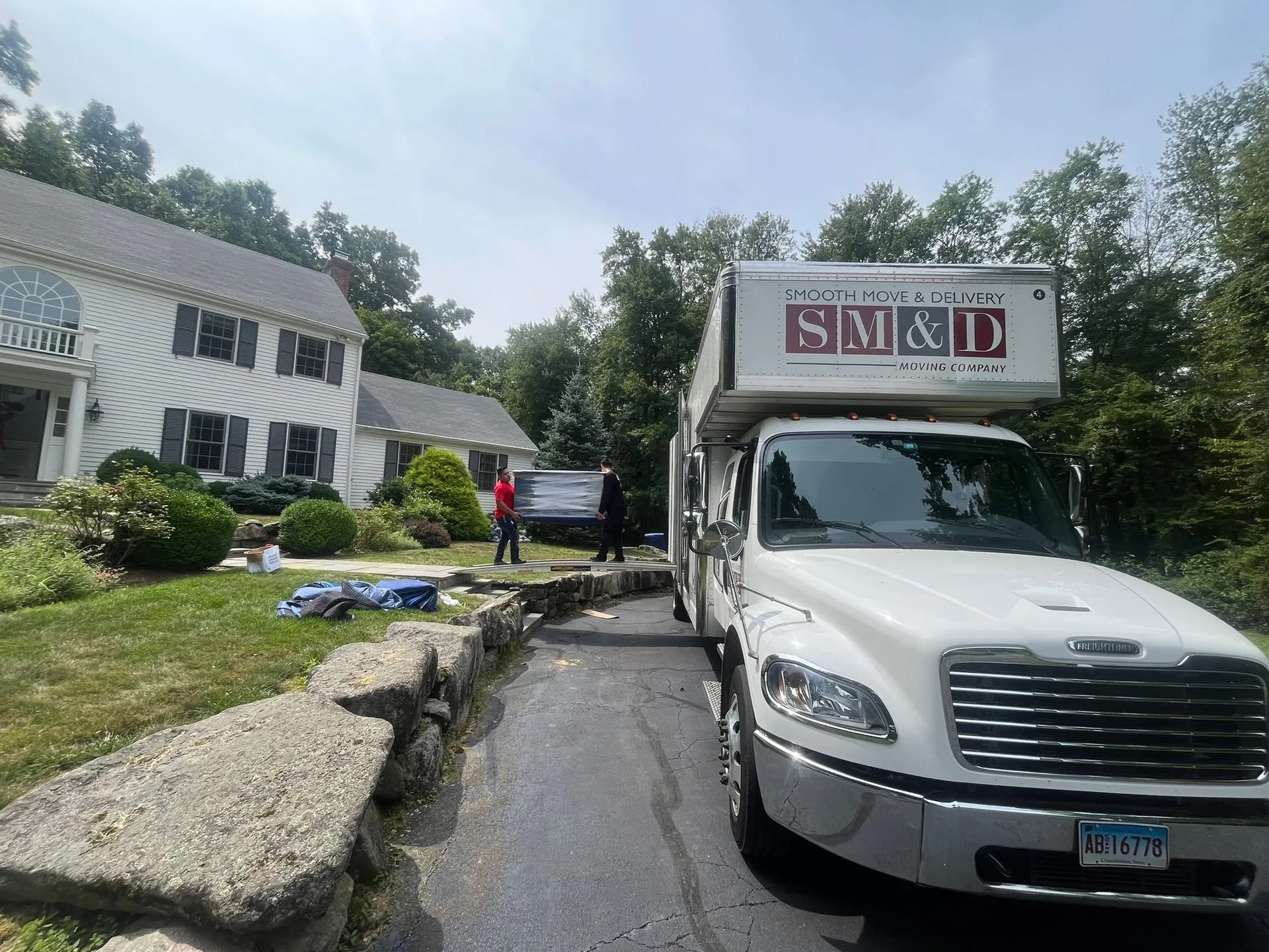 Smooth Move movers serving Redding
