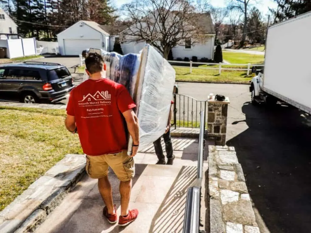 The Essential Guide to Hiring Movers