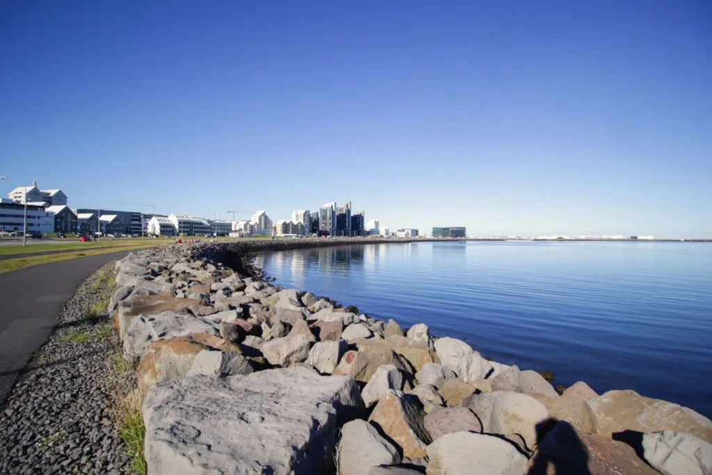 The Pros and Cons of Living in Connecticut